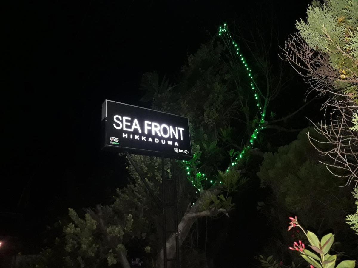 Sea Front Hikkaduwa Hotel Buitenkant foto